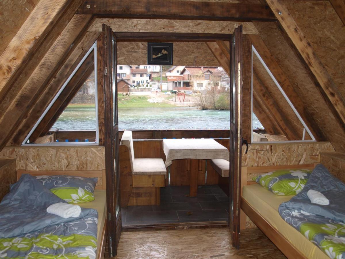 Alfa Apartment Kulen Vakuf Exterior foto