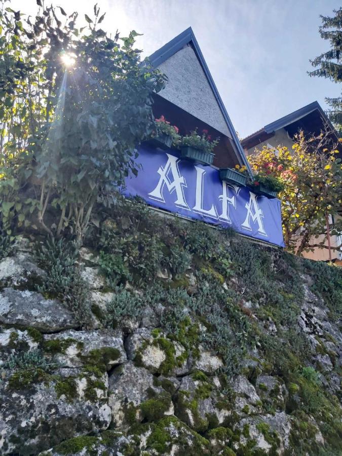 Alfa Apartment Kulen Vakuf Exterior foto