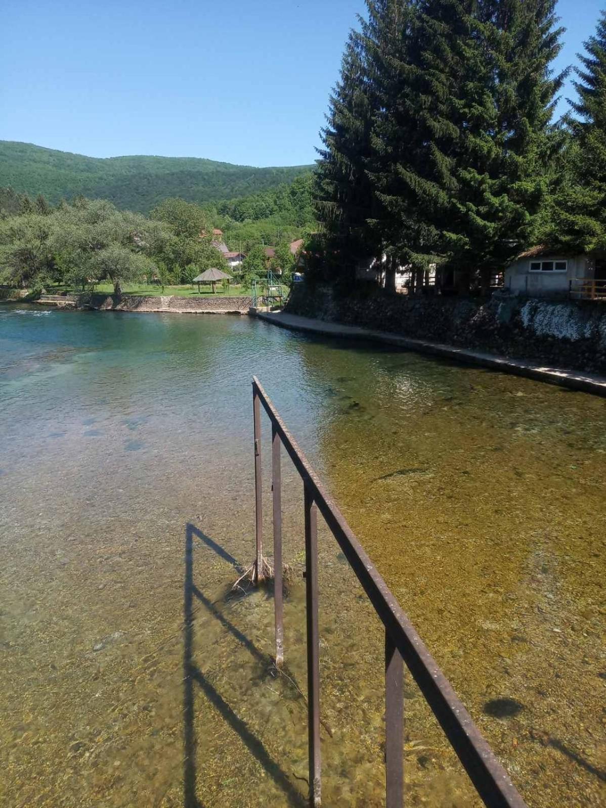 Alfa Apartment Kulen Vakuf Cameră foto